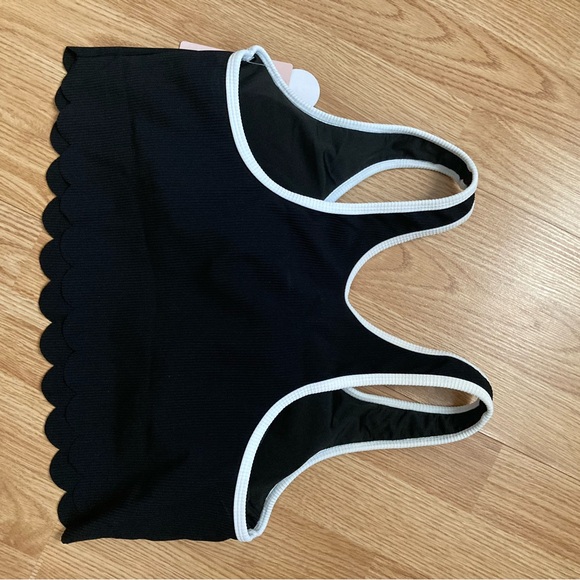 ATTRACO Sports Crop Top – Style AMK7857BLA (NWT) - Picture 4 of 4